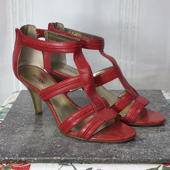 ♦️ALFANI ‘Delia’ Red Leather Gladiator Back Zip Heel Dress Sandals - Picture 1 of 9